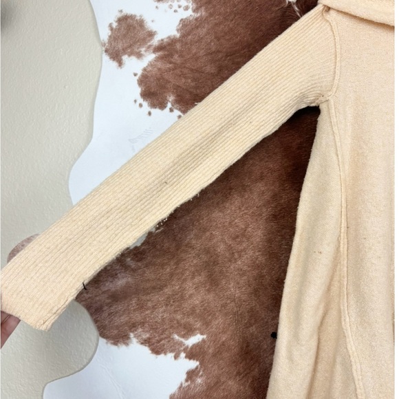 FREE PEOPLE - Strawberry Fields Cream Sweater - Picture 6 of 7